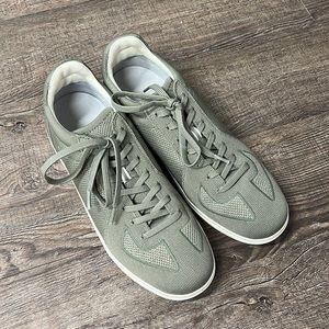 Rothy’s men’s shoes